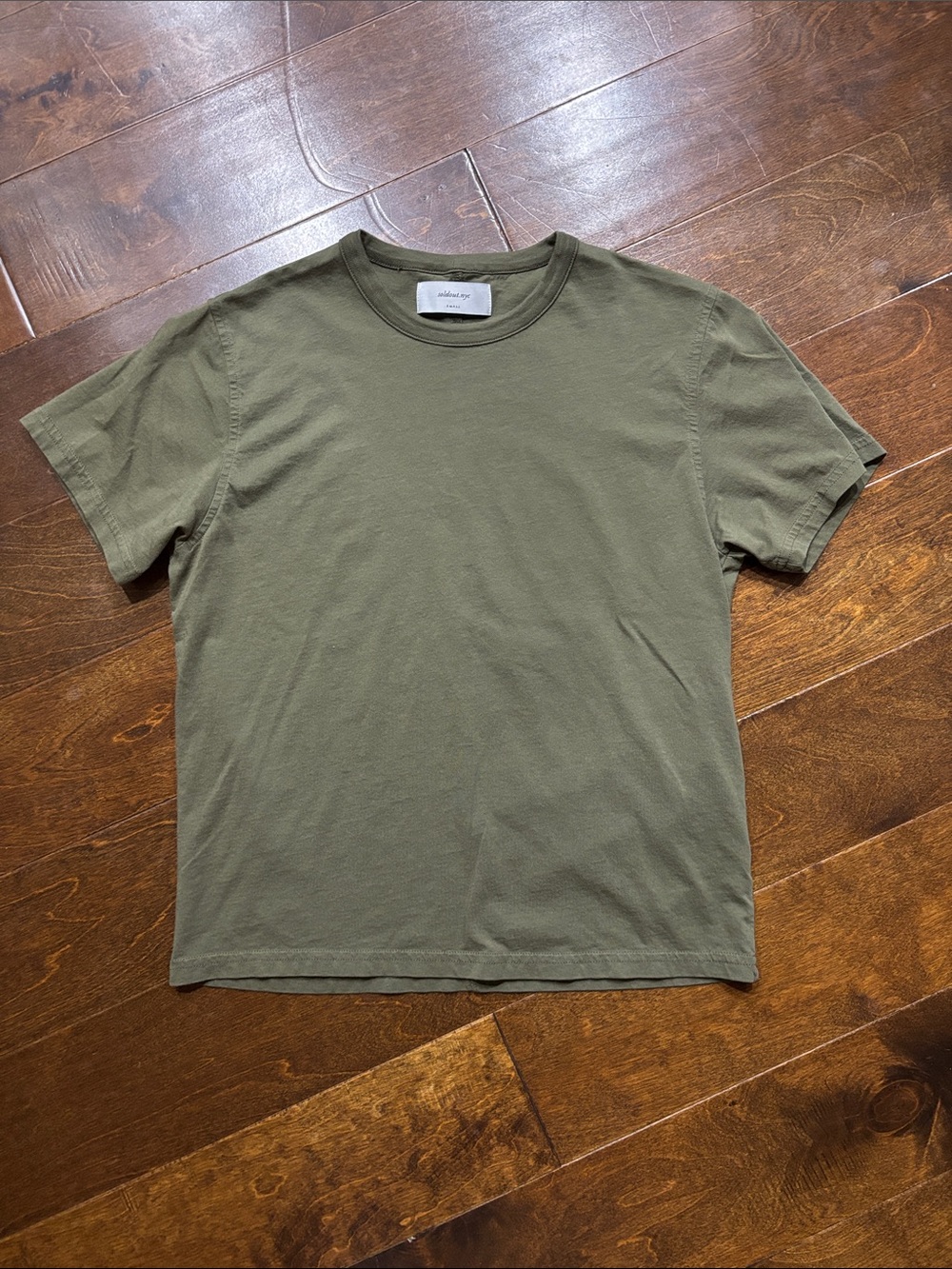 soldout.nyc Classic Crew Neck T-Shirt size Small Olive Green